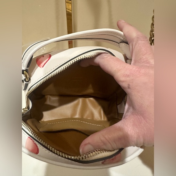 Coach Limited Edition Lunchbox Top Handle With Heart Print EUC - Picture 14 of 16